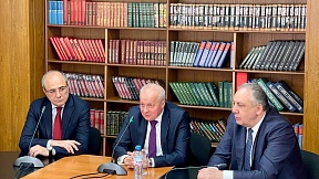 Նոյեմբերի 22-ին Հայաստանում Ռուսաստանի դեսպան Ս.Պ. Կոպիրկինը հանդիպել է Հայ-ռուսական համալսարանի (ՀՌՀ) ուսանողների հետ