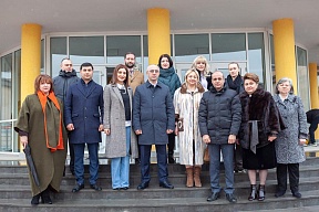 15 марта с.г. советник-посланник Посольства России в Армении М.В.Селезнев принял участие в мероприятии «Диалог культур» в старшей школе №5 им. Максима Горького г.Вагаршапат