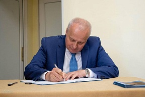 По случаю Дня дипломатического работника в России Чрезвычайный и Полномочный Посол Армении С.П.Копыркин дал комментарий межгосударственному телеканалу «МИР»