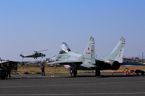 Съемочная группа ТВ программы Первого канала «Часовой» побывала в гостях в Армении и подготовила сюжет про российскую авиабазу «Эребуни»