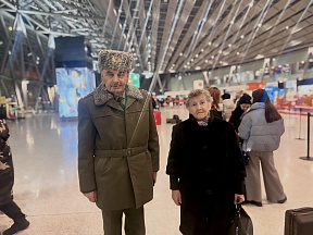 Блокадница Галина Петухова и председатель Объединения ветеранов Армении  им. маршала Баграмяна Симон Есаян сегодня вылетели в Санкт-Петербург, чтобы принять участие в программе к 80-летию освобождения Ленинграда