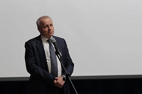 19 марта с.г. Чрезвычайный и Полномочный Посол России в Армении С.П.Копыркин посетил премьерный показ киноленты «Свидетель», организованный в Доме Москвы при поддержке Посольства России