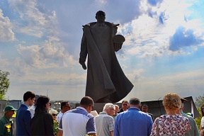 В Армении отметили 130-летие Адмирала Исакова В Армении отметили 130-летие Адмирала Исакова