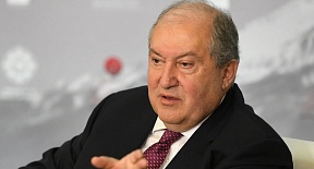 Президент Армении Армен Саркисян поблагодарил президента России Владимира Путина и главы МИД Сергея Лаврова за посреднические усилия по Карабаху