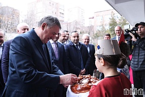 Ю. Воробьев: Завершаем работу по приобретению более 60 тысяч учебников для школ Армении с русскими классами