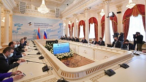 Беседа Михаила Мишустина с исполняющим обязанности Премьер-министра Республики Армения Николом Пашиняном