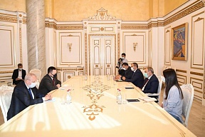Երևան կատարած այցի ընթացքում Ռուսաստանի Դաշնության գլխավոր դատախազ Իգոր Կրասնովին ընդունել է ՀՀ վարչապետ Նիկոլ Փաշինյանը